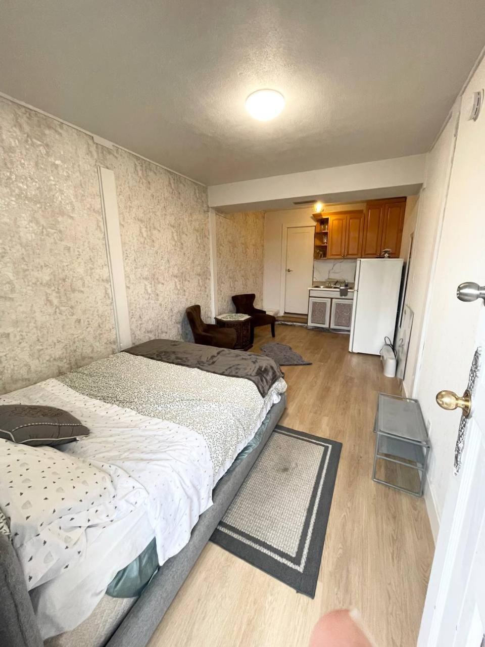 Suite In فانكوفر الغربية المظهر الخارجي الصورة